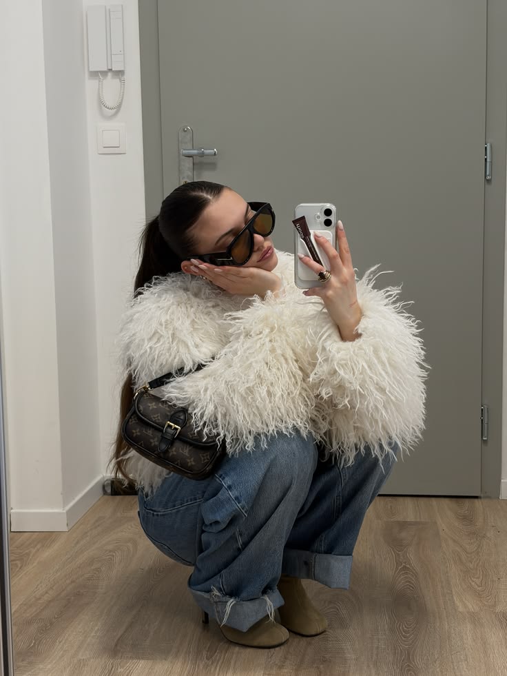 ZEYA Nadine Short Faux Fur Coat
