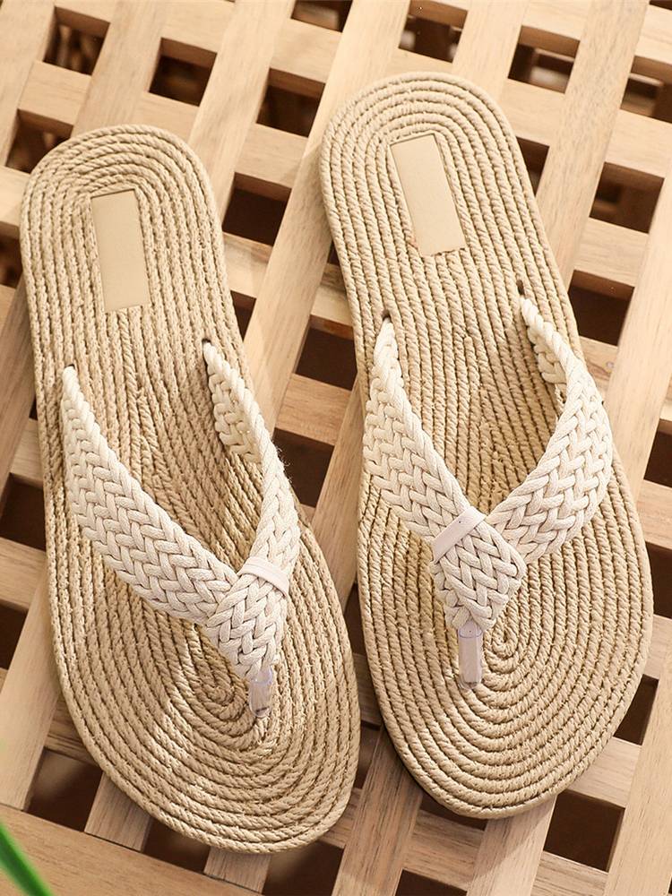 Coral Beach. Ciabatte piatte