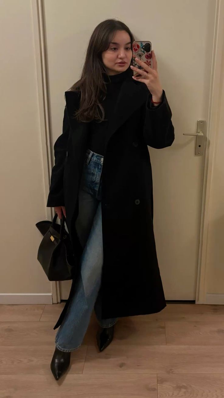 Cappotto lungo da donna con cintura e colletto alto Feline
