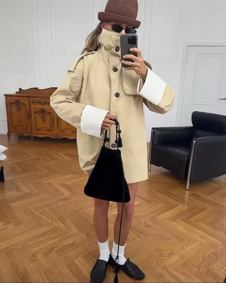 Trench coat Evelyn con polsini a contrasto e cintura