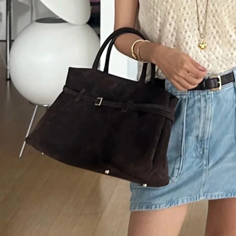 Ava Borsa Tote in Camoscio Opaco
