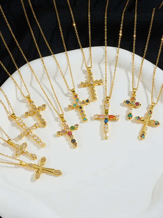 Collana con ciondolo a croce in zircone Lucy