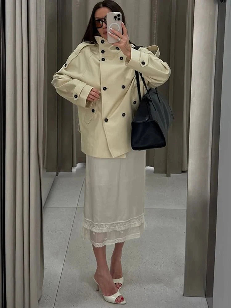 Trench coat Ella sartoriale con collo alto