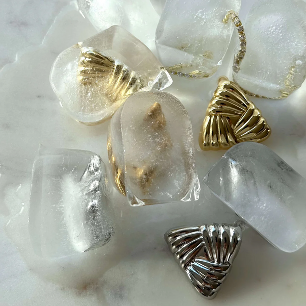 <p>Gioielli impermeabili</p>