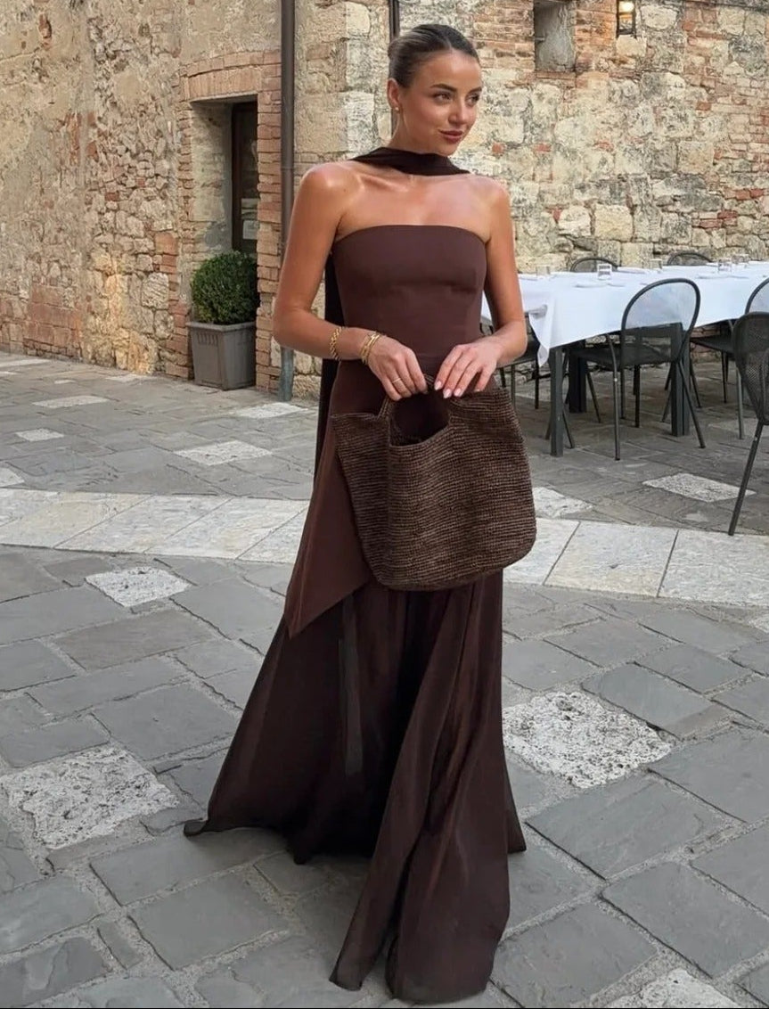 Sophia abito lungo asimmetrico trasparente