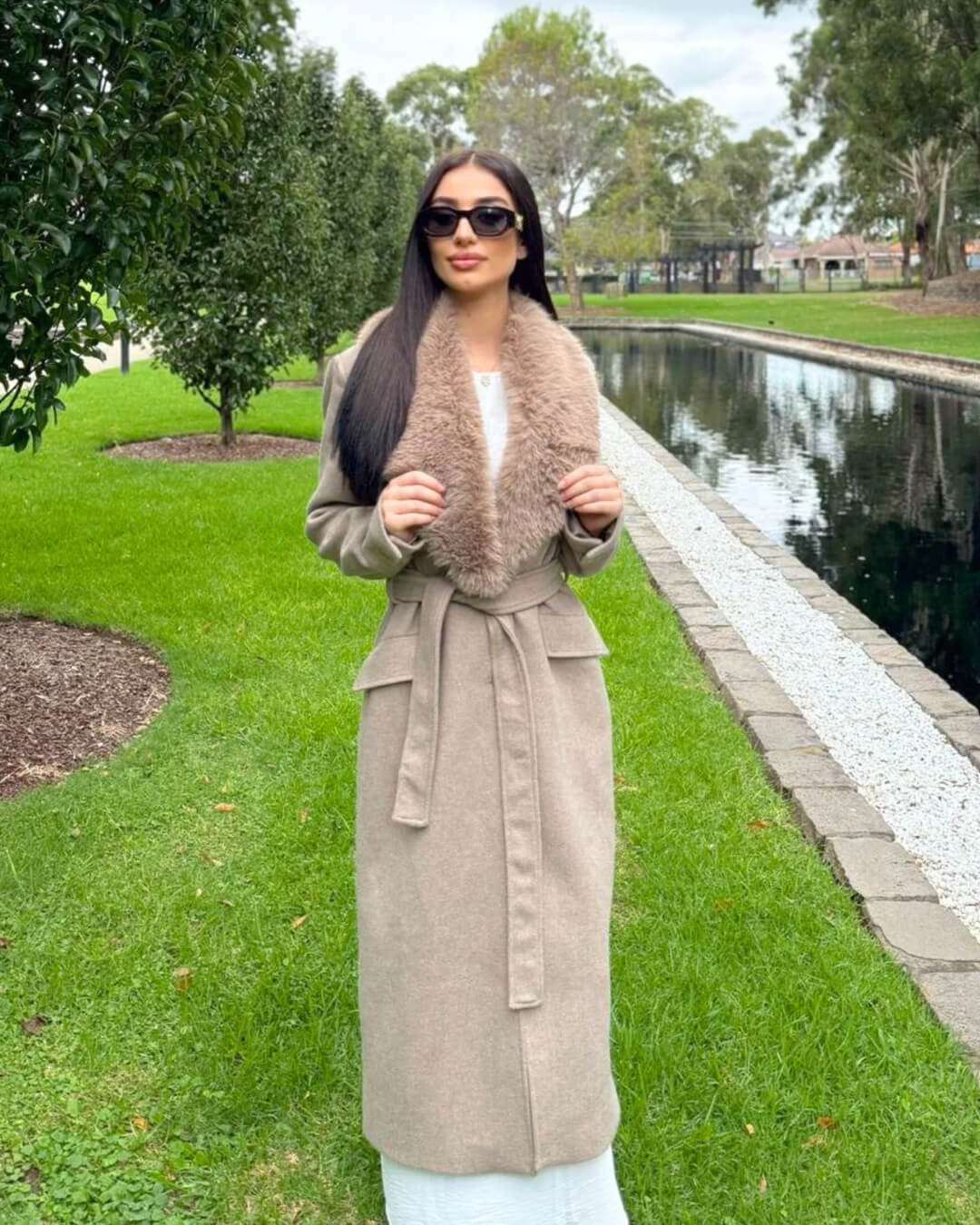 Cappotto maxi Lola con collo in ecopelliccia