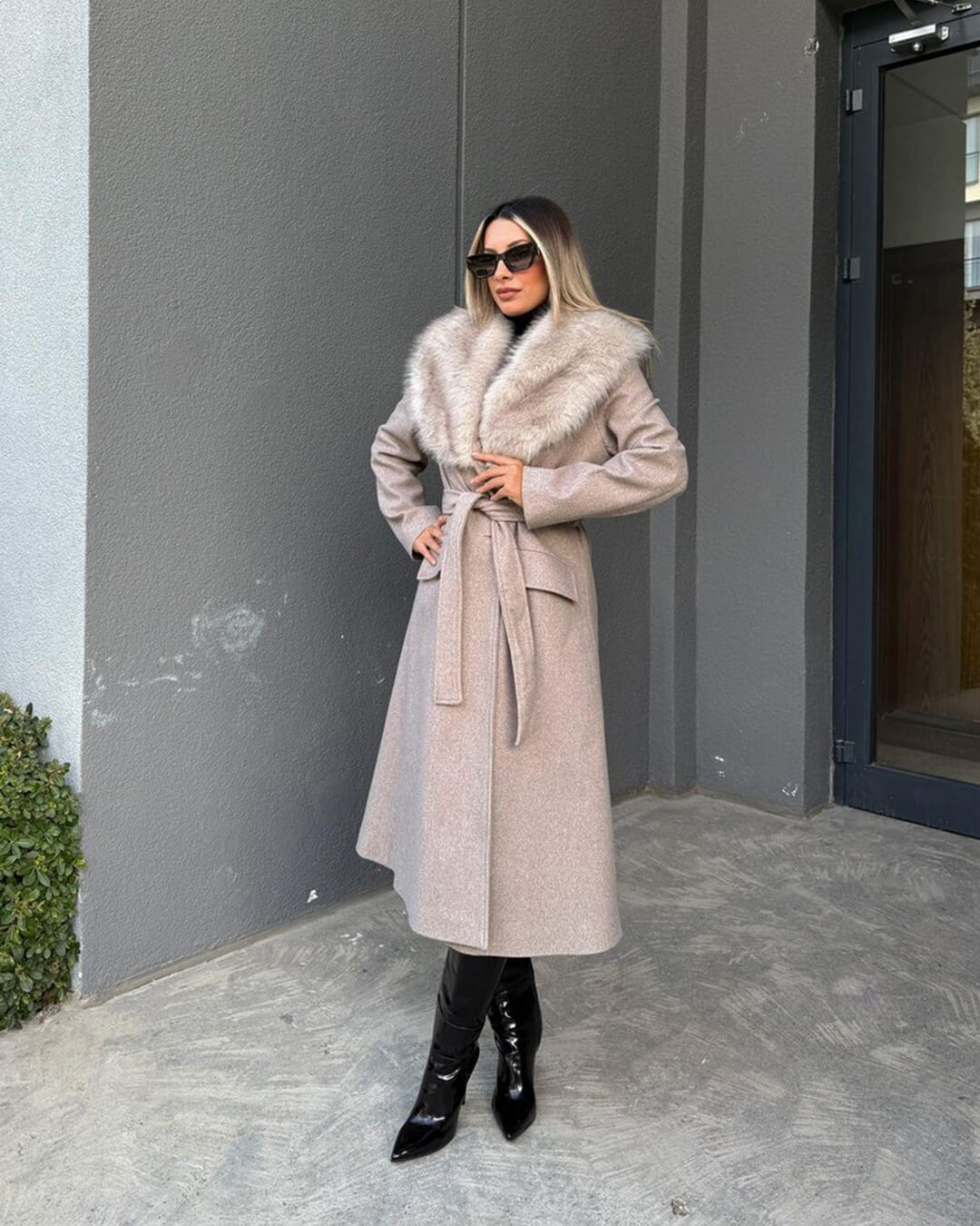 Cappotto maxi Lola con collo in ecopelliccia
