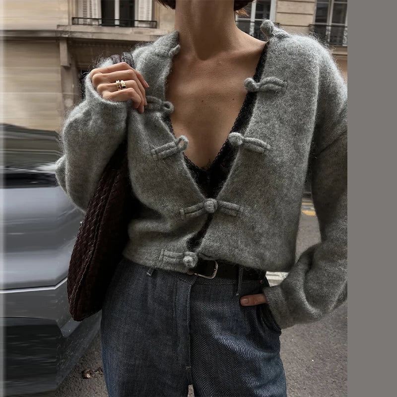 Cardigan Angela con nodi rana lavorato a maglia