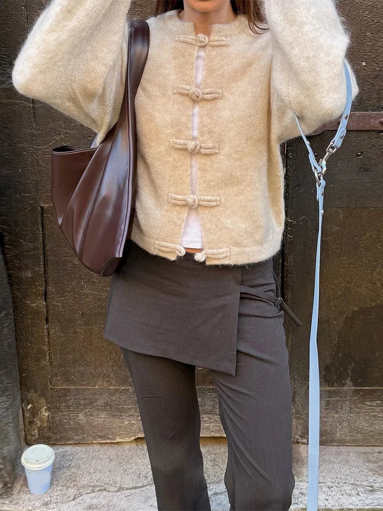 Cardigan Angela con nodi rana lavorato a maglia