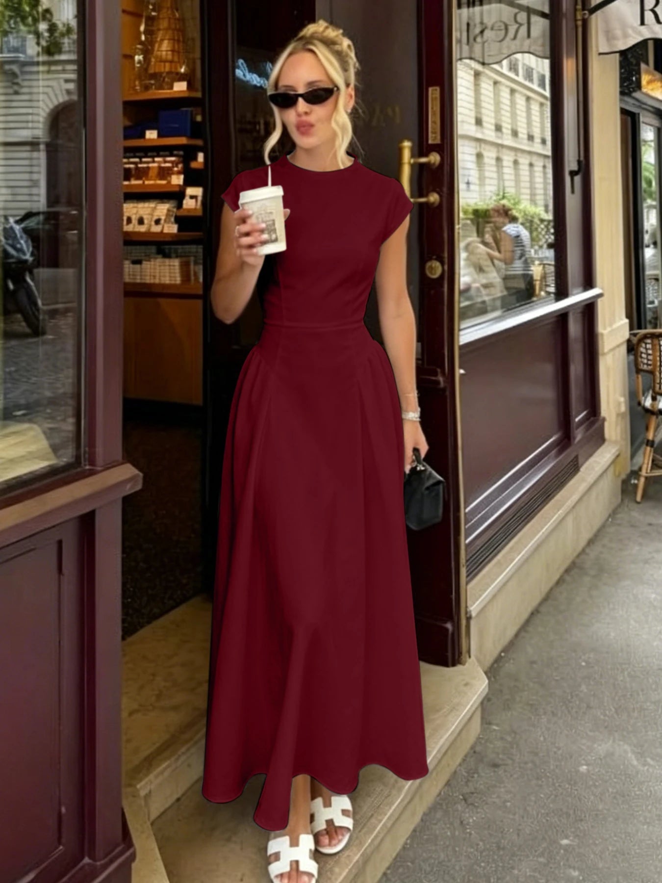 Vestito maxi svasato Sienna con maniche corte a sbuffo