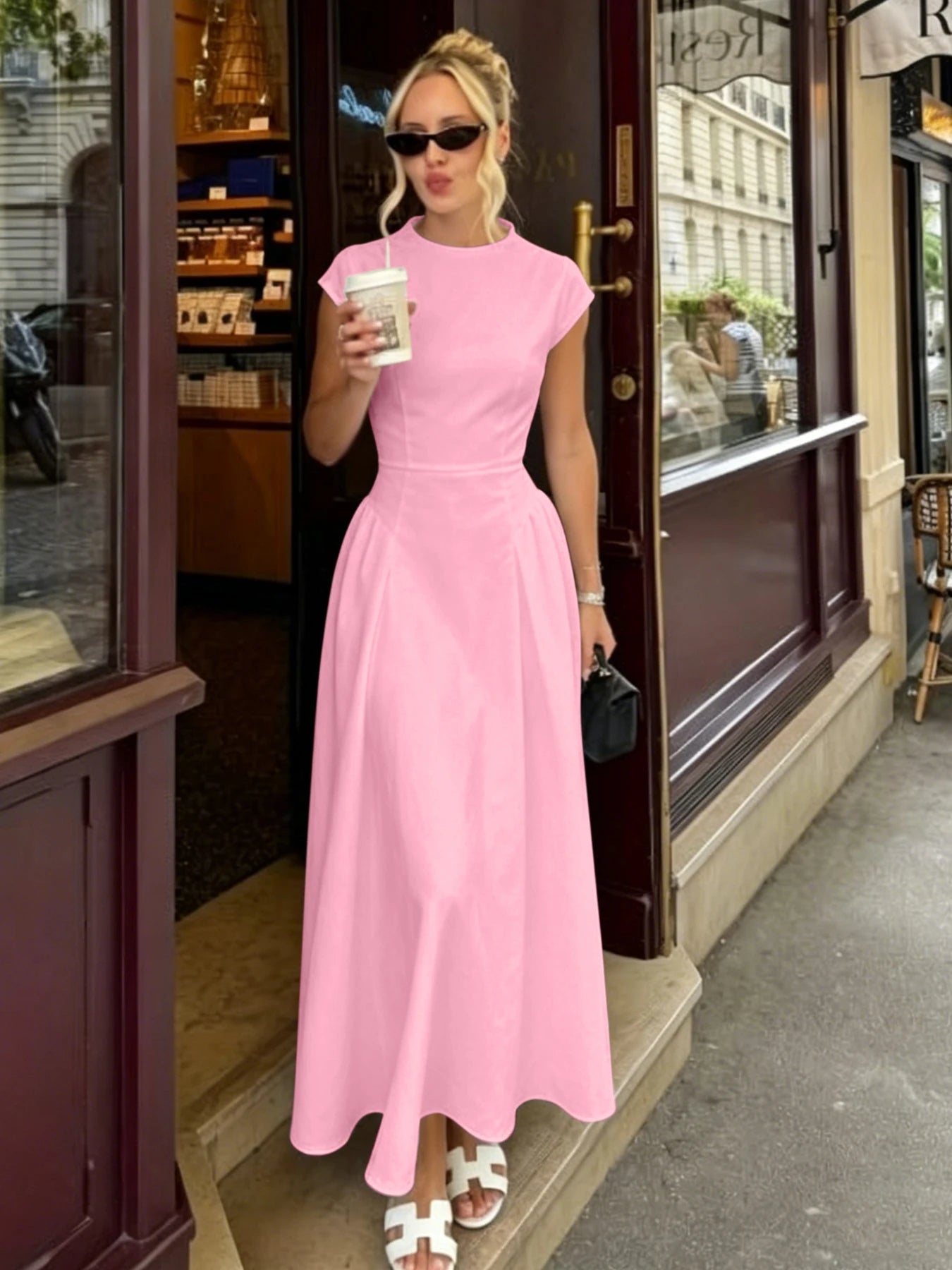 Vestito maxi svasato Sienna con maniche corte a sbuffo