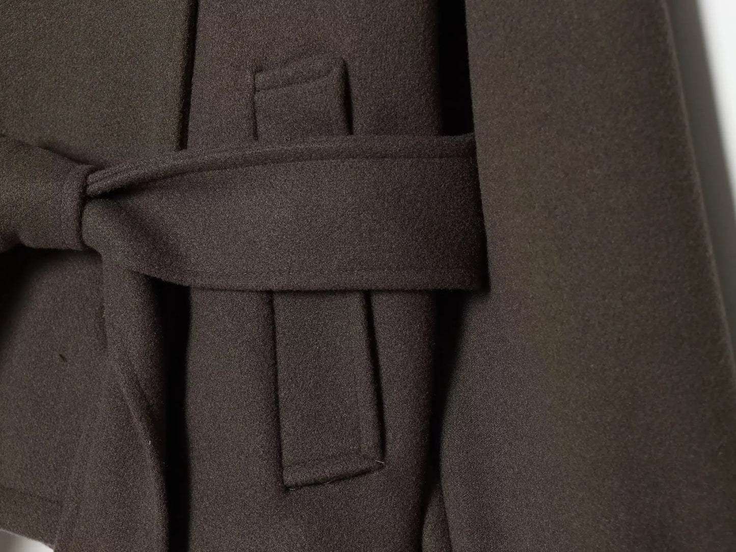 Cappotto Anne doppiopetto con cintura