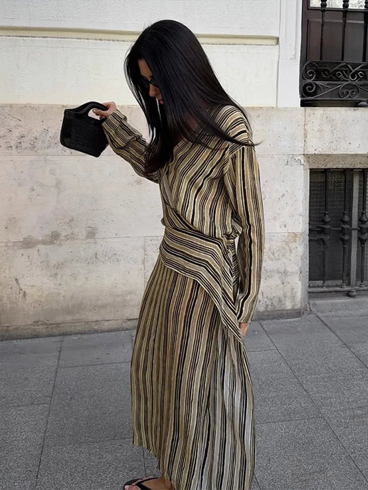 Abito lungo a righe con scollo a V Tessa