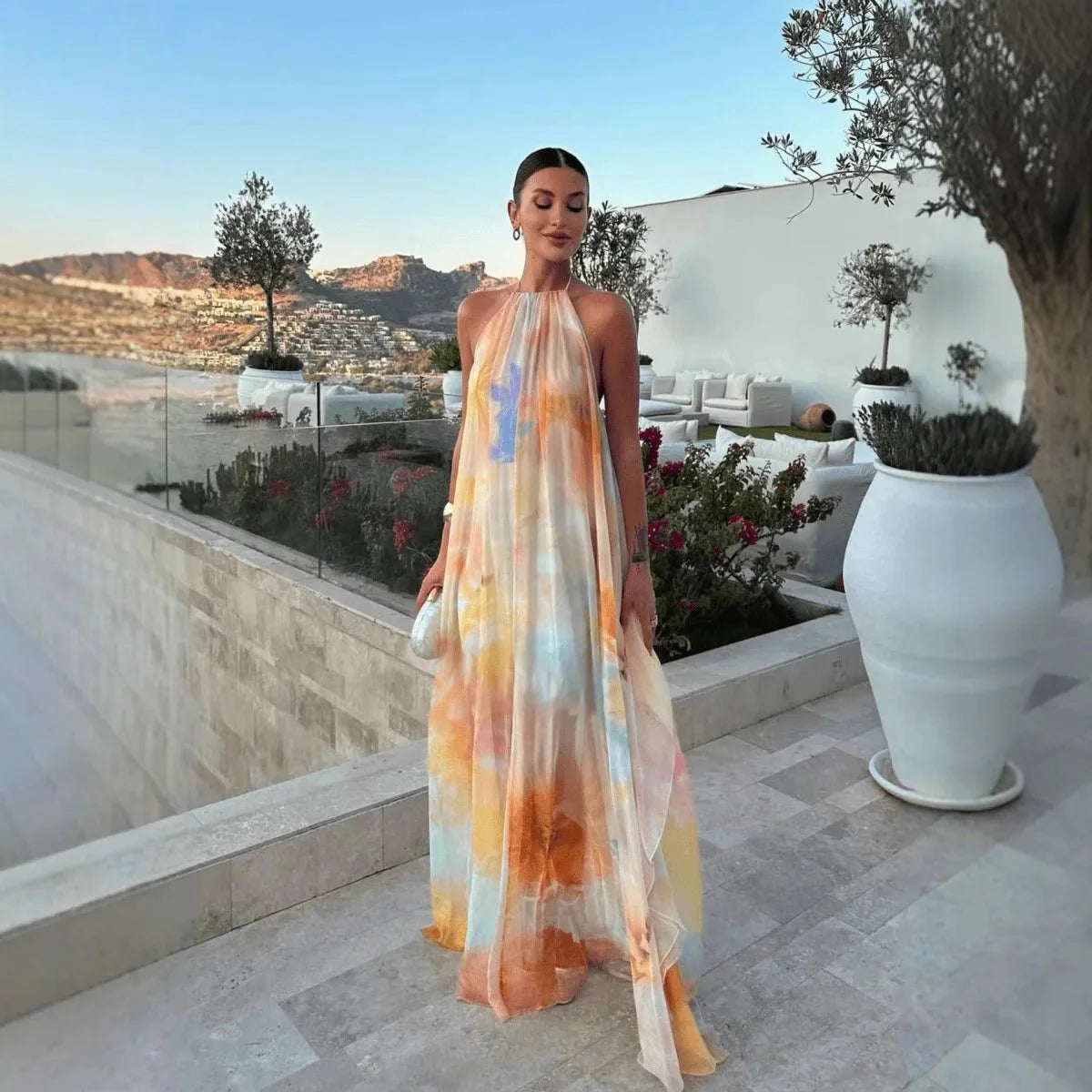 Abito maxi Megan con collo halter e lacci
