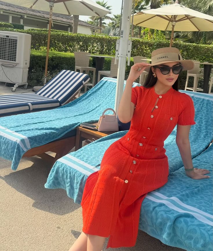 Abito midi in maglia Margot con bottoni frontali