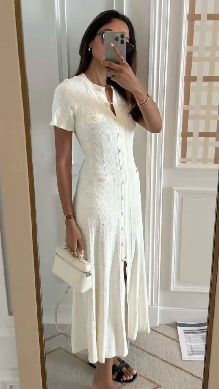 Abito midi in maglia Margot con bottoni frontali