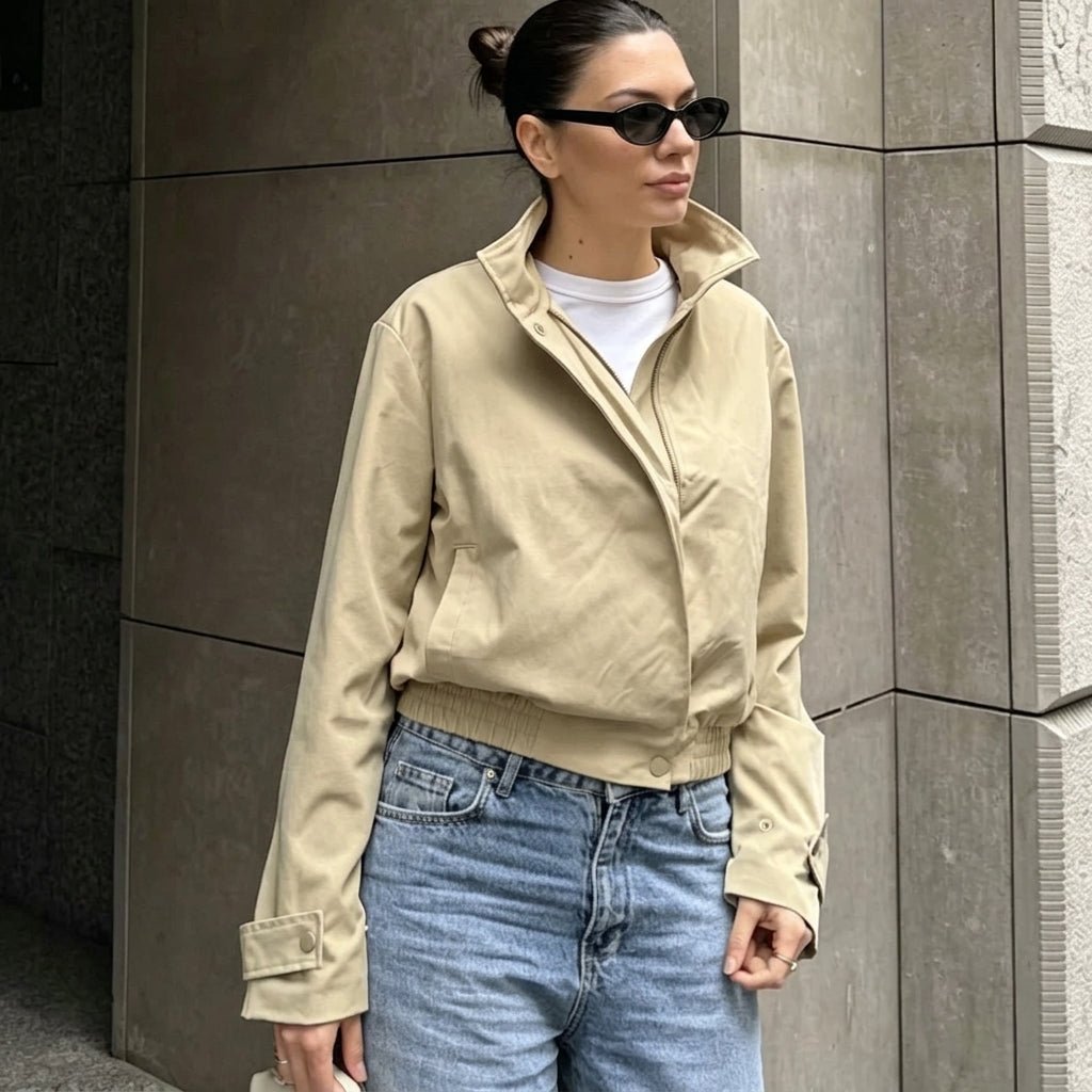 Giacca Carla con Collo Alto e Zip