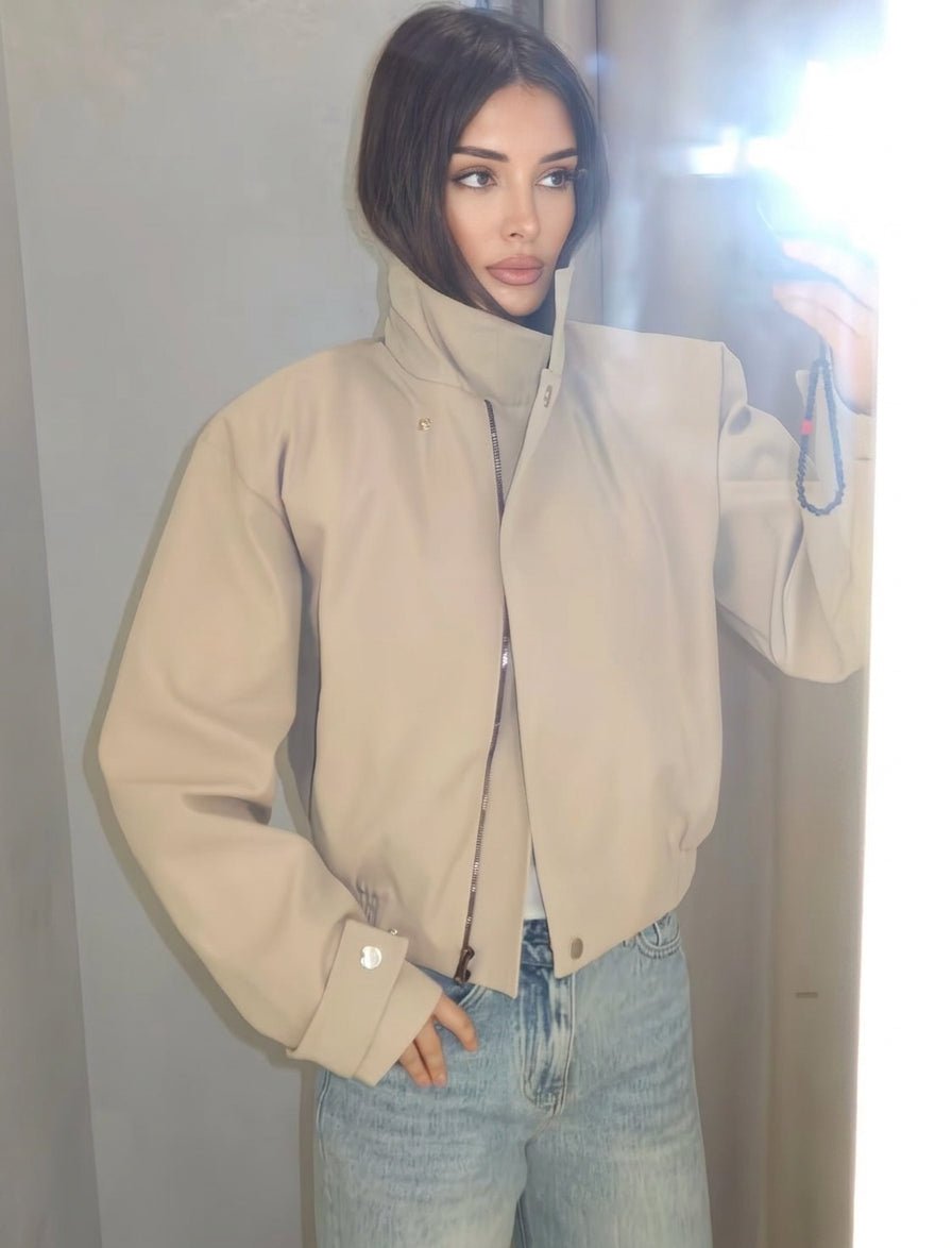 Giacca Carla con Collo Alto e Zip