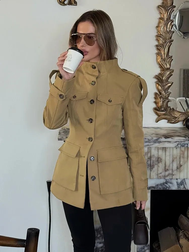 Giacca Anna con collo alto sartoriale