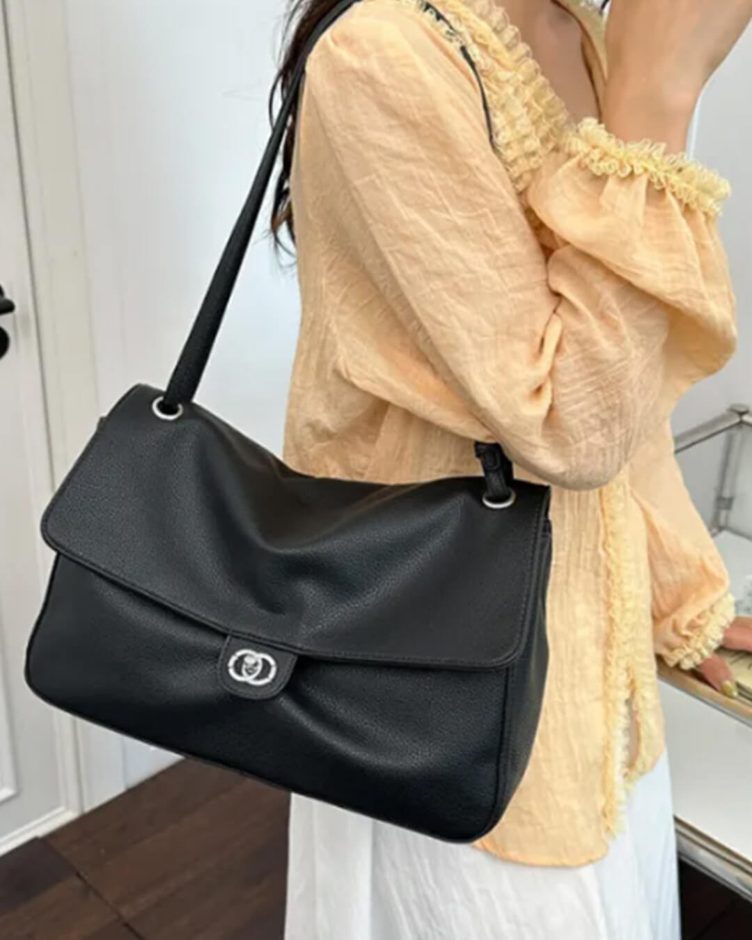 Borsa a Spalla con Fibbia Emma