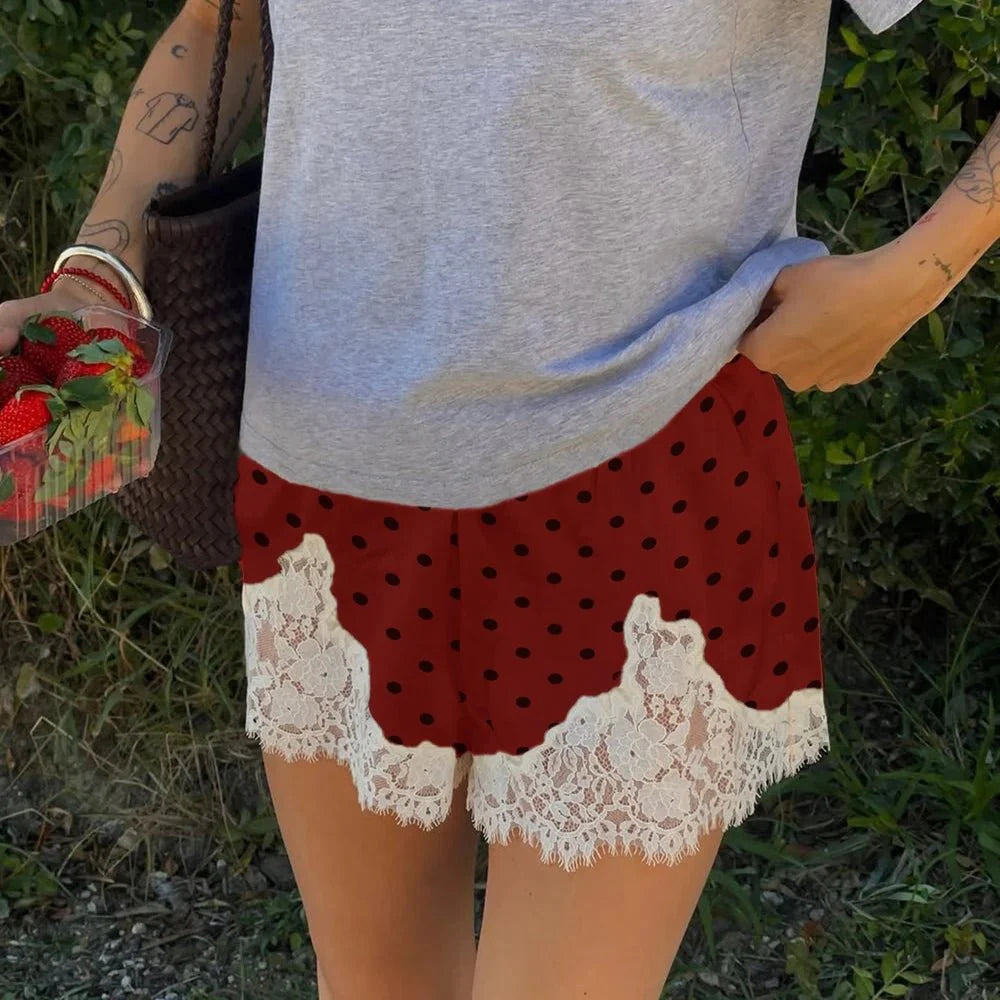 Natasha shorts a pois con bordo in pizzo