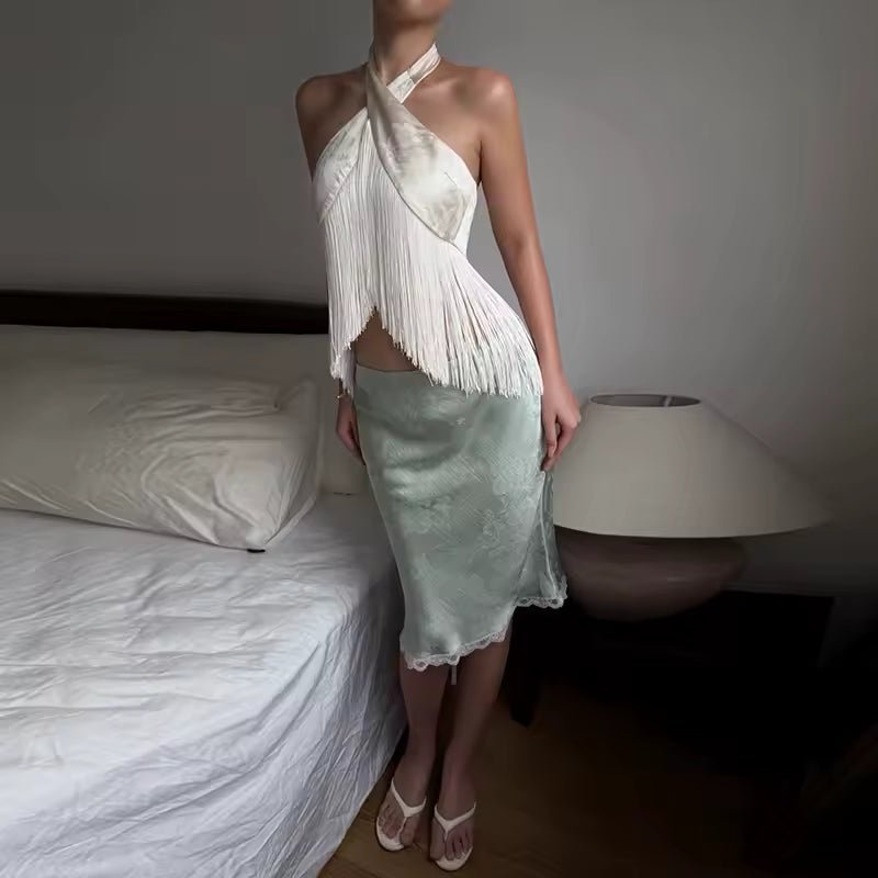 Top halter Gina in satin con frange