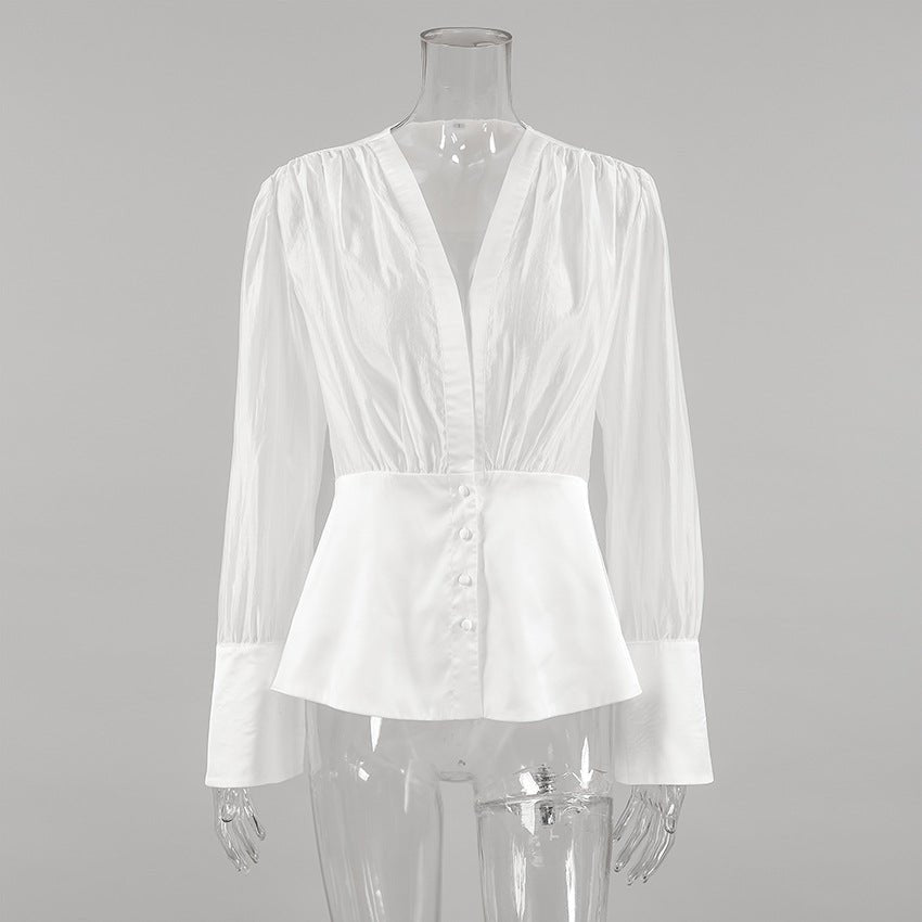 Blusa trasparente Lydia con bottoni e scollo profondo