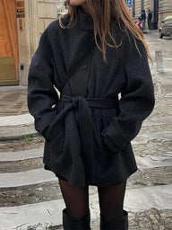 Anna cappotto corto con collo alto
