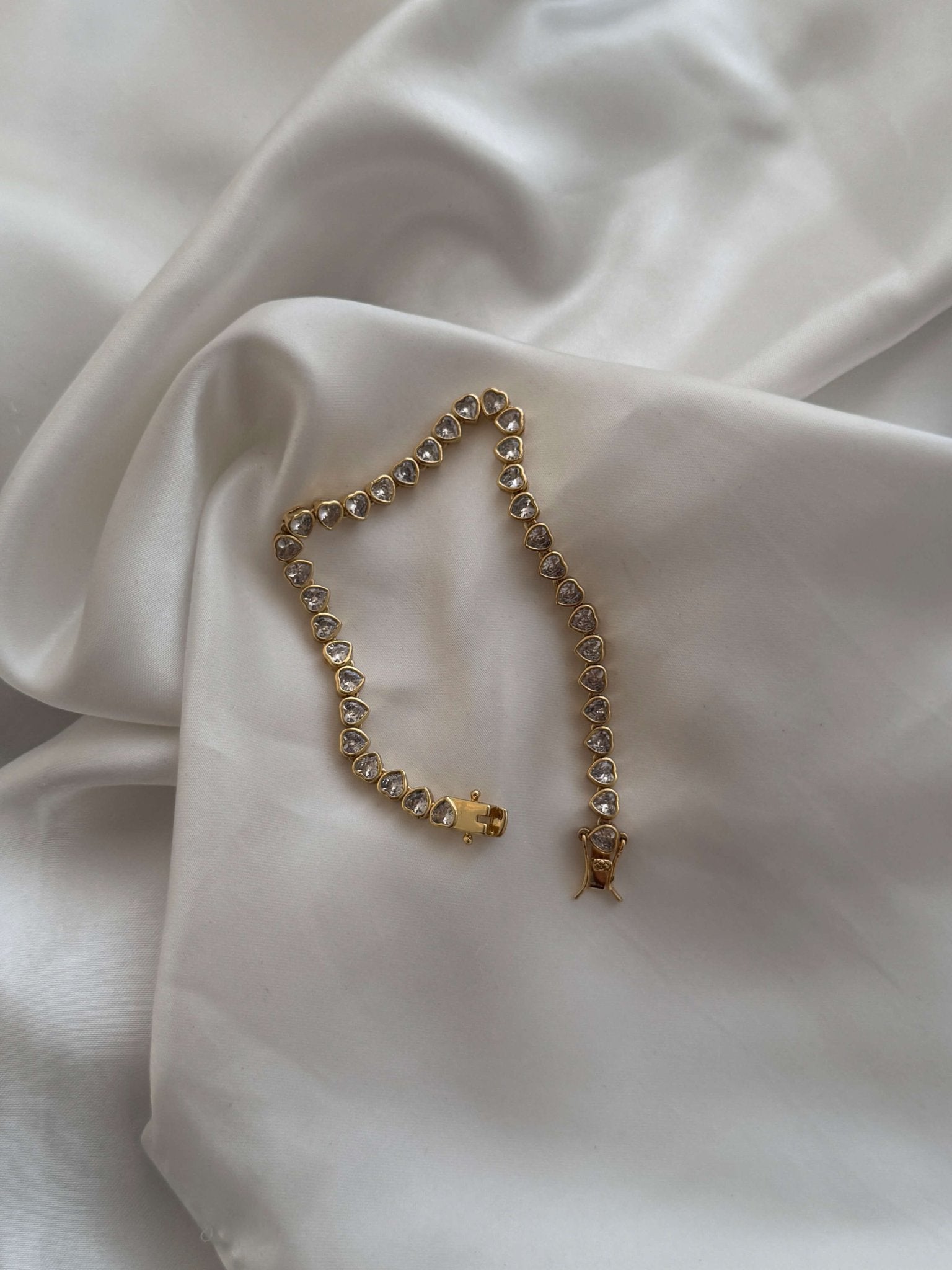 ZEYA - Arabella Heart Tennis Bracelet