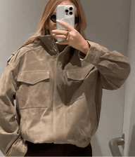 Daniela giacca in suede sintetico con collo alto e tasche