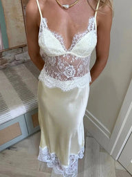 Vestito in satin con pizzo e spalle scoperte Lisa
