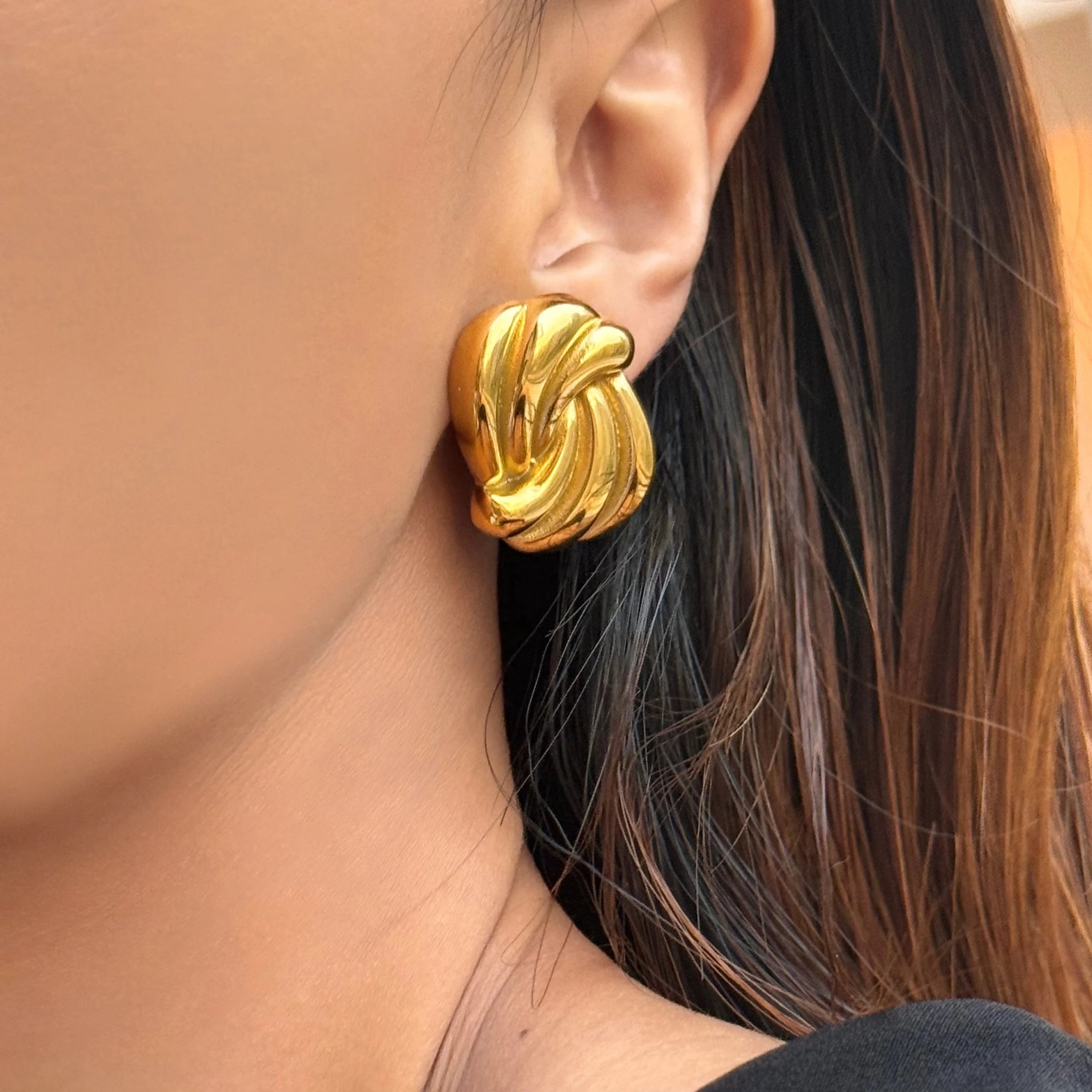ZEYA - Camille Twist Earrings