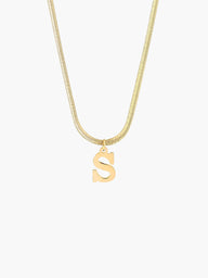 Collana con iniziale Capriana