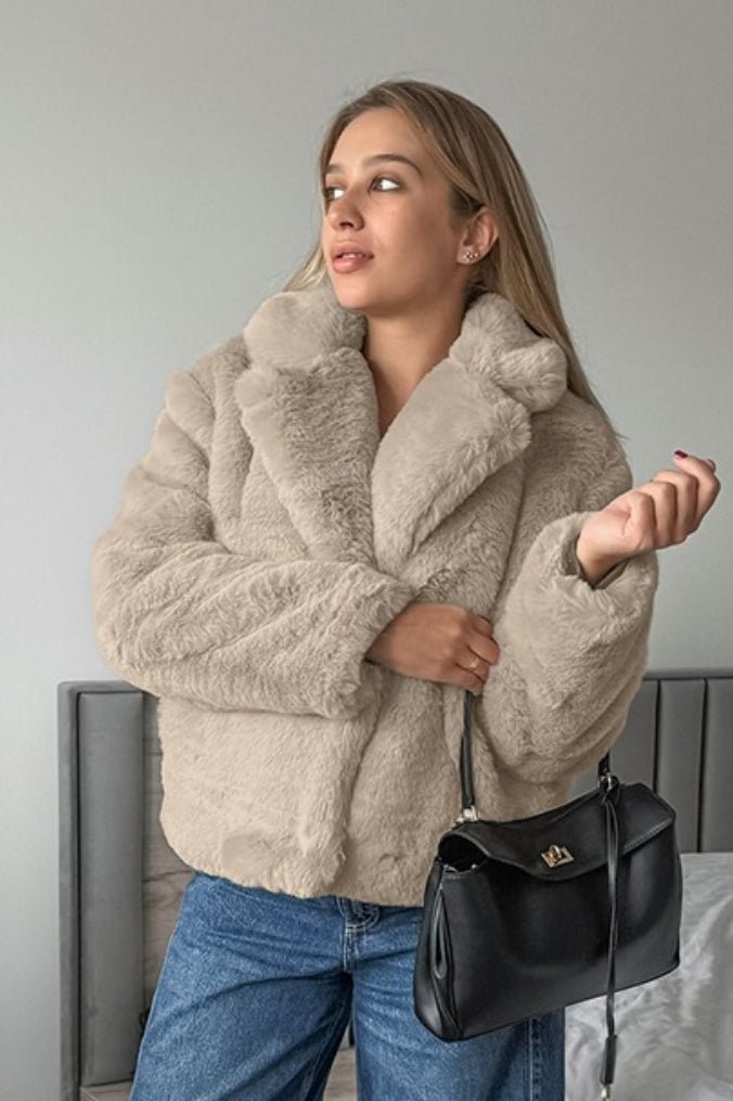 ZEYA - Catherine Short fluffly Coat