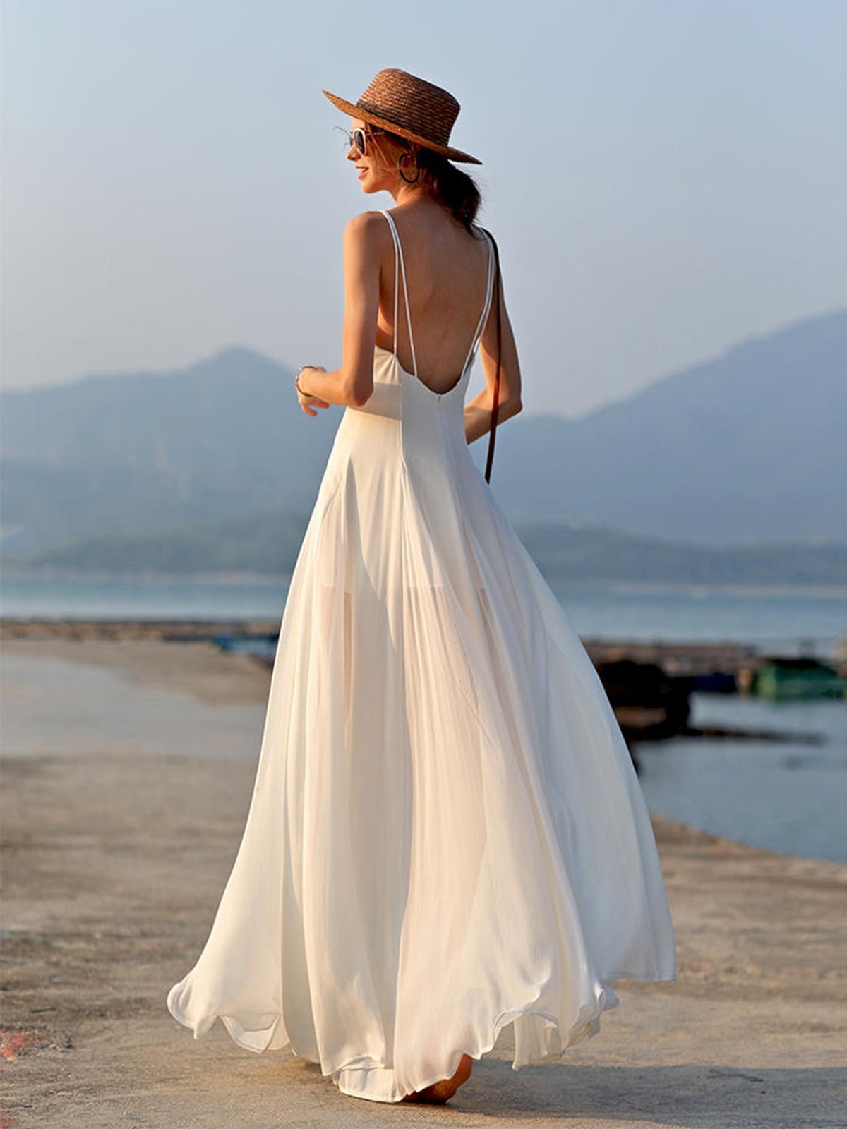 ZEYA - Eulalia V - Neck Backless Cami Dress