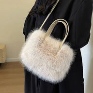 Borsa a tracolla in ecopelliccia Giselle