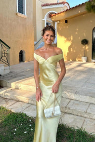 Abito lungo Jane in satin con spalle scoperte