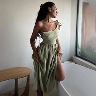 Abito midi Joanna scollato dietro con spalline annodabili