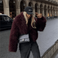 Cappotto Jocelyn in ecopelliccia morbida