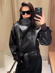 Julie Trench corto in ecopelle con allacciatura