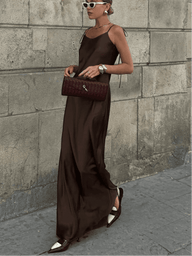 Abito maxi in satin senza schiena Leandra