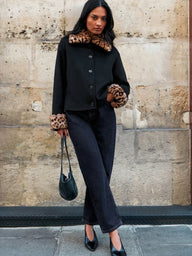 Lily Giacca con Inserti Leopardati e Rifiniture in Eco pelliccia con Bottoni