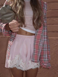 Shorts in raso Maridot con patchwork di pizzo