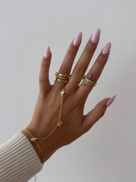 Catena a mano con maglia di zirconi Marquise