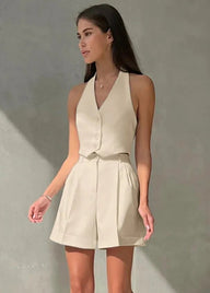 Nicole gilet halter su misura e set di pantaloncini