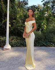 Ophelia Abito Lungo in Raso con Spalle Scoperte