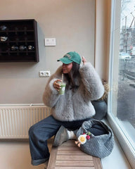 Giacca Rebecca in Finto Pelliccia con Cappuccio