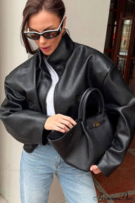 Sally Giacca con Zip in Ecopelle