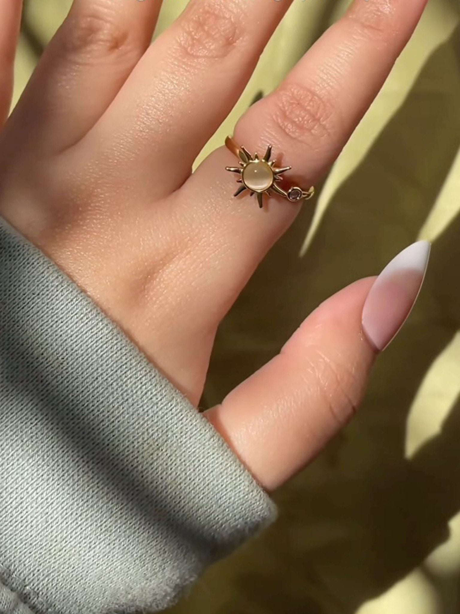 ZEYA - Sun Spinner Ring