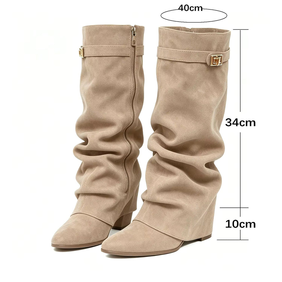 Dimensioni stivale Teresa: apertura 40 cm, gambale 34 cm, tacco 10 cm